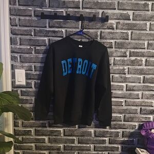 💥BRAND NEW💥 DETROIT SWEATSHIRT WOMENS SIZE MEDIUM